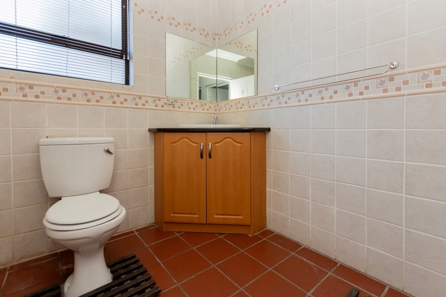 4 Bedroom Property for Sale in Britannia Bay Western Cape